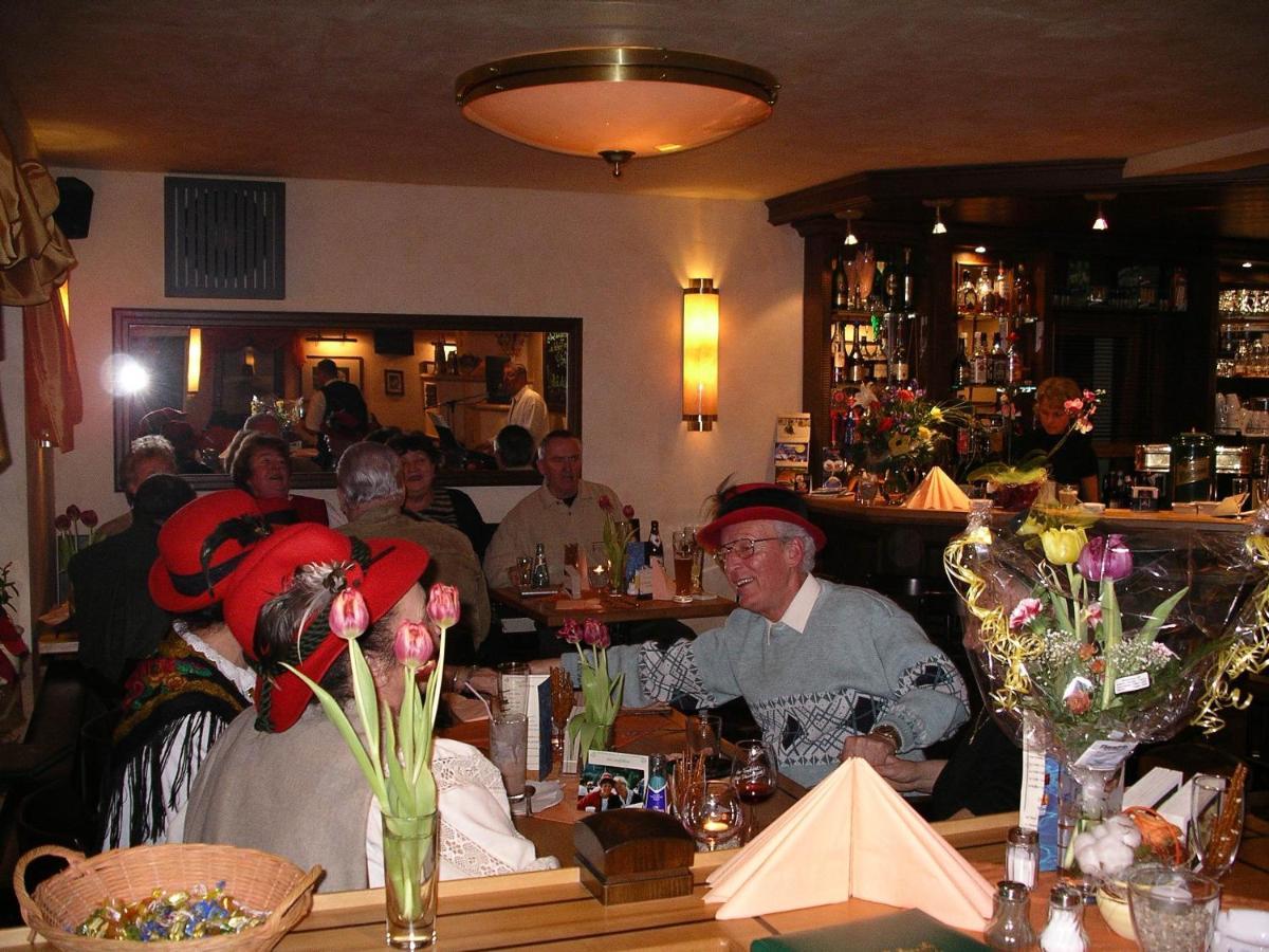 Hotel & Gasthaus Sterngrund Zella-Mehlis Extérieur photo