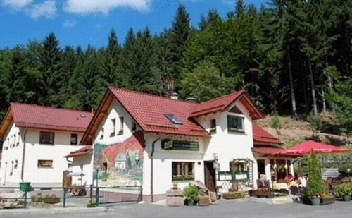 Hotel & Gasthaus Sterngrund Zella-Mehlis Extérieur photo